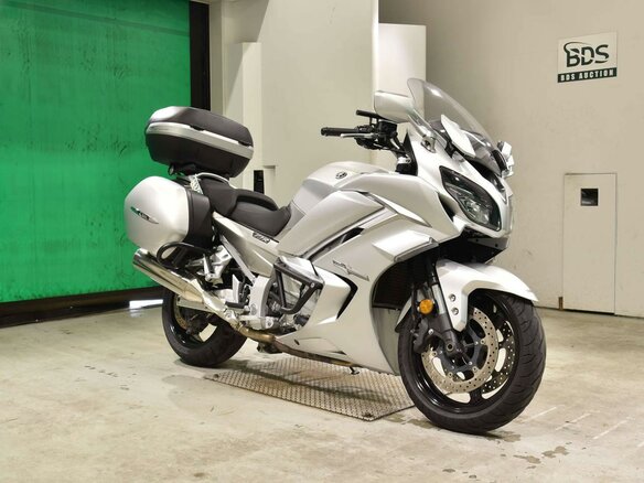 2016 Yamaha FJR1300, серебристый, 1099000 рублей - вид 2