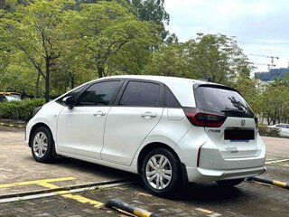 2023 Honda Fit Crosstar IV Рестайлинг, белый, 1090000 рублей, вид 4