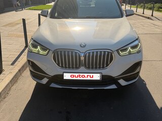 2020 BMW X1 28i xDrive II (F48) Рестайлинг, белый, 3300000 рублей, вид 3
