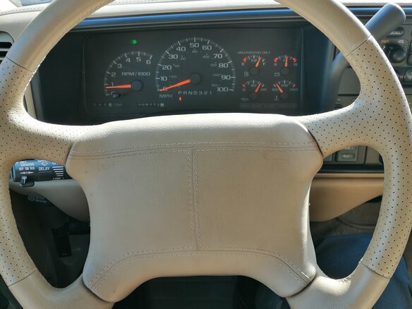 1997 GMC Suburban, чёрный, 6000000 рублей - вид 13