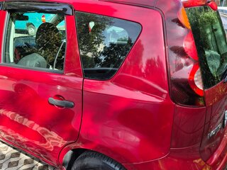 2012 Nissan Note I Рестайлинг, красный, 480000 рублей, вид 4