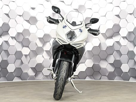 2018 MV Agusta Turismo Veloce 800, белый, 899000 рублей, вид 5