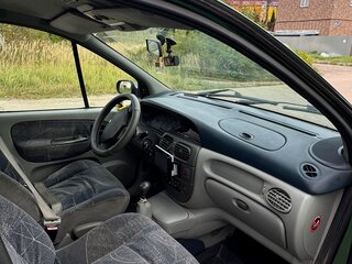 2000 Renault Scenic I Рестайлинг, зелёный, 230000 рублей, вид 4
