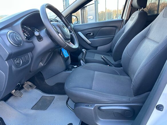 2020 Renault Logan Stepway II Рестайлинг, белый, 1259000 рублей - вид 15