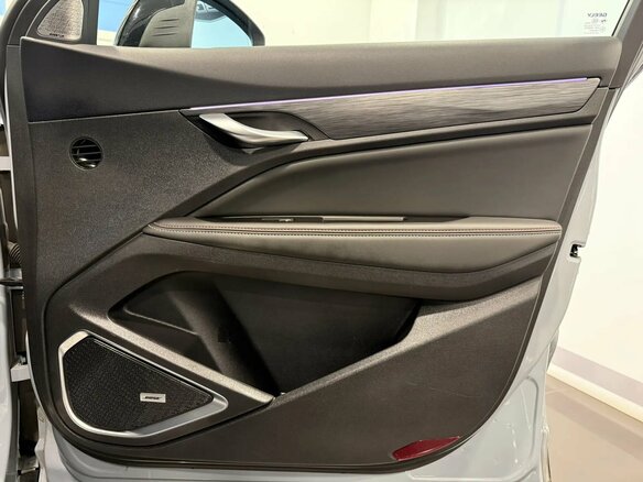 2023 Geely Tugella I Рестайлинг, серый, 2489000 рублей - вид 12