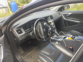 2016 Volvo S60 II Рестайлинг, чёрный, 1450000 рублей, вид 4