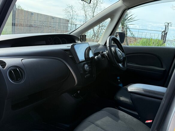 2016 Mazda Biante SkyActiv, серый, 1700000 рублей - вид 12