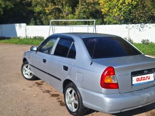 2005 Hyundai Accent II Рестайлинг, серебристый, 275000 рублей, вид 3