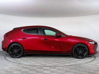 2019 Mazda 3 IV (BP), красный, 1977108 рублей, вид 4