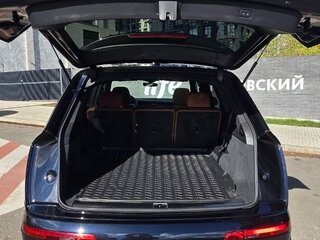 2020 Audi Q7 55 TFSI II (4M) Рестайлинг, чёрный, 6099000 рублей, вид 5