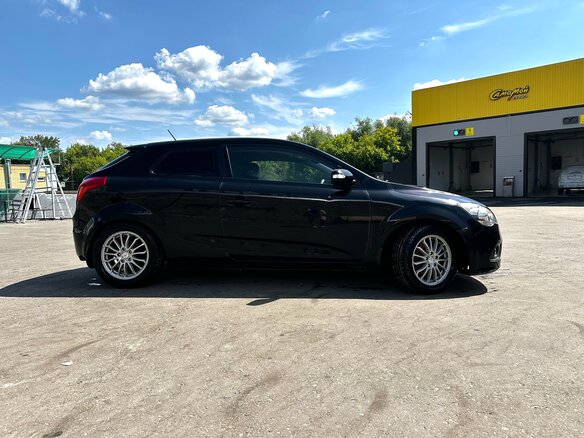 2011 Kia Ceed I Рестайлинг, чёрный - вид 2