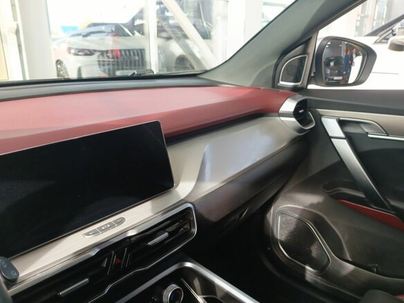 2022 Geely Coolray I, серебристый, 1289000 рублей - вид 15