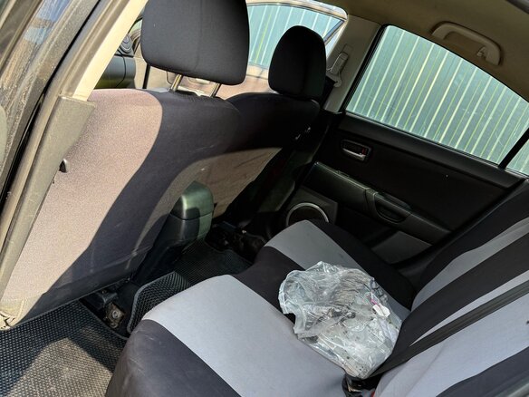 2007 Mazda 3 I (BK) Рестайлинг, чёрный, 380000 рублей - вид 6