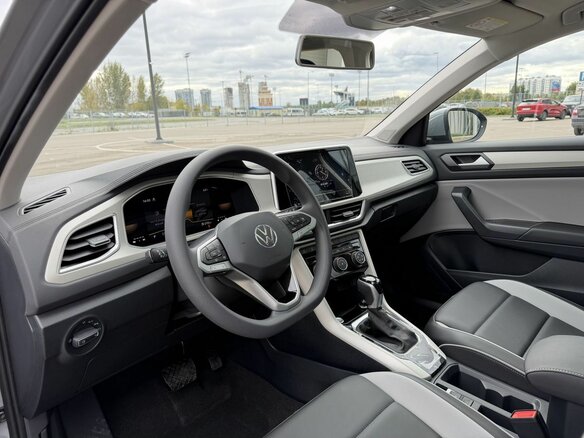 2026 Volkswagen T-Roc I (China Market) Рестайлинг, серый, 3050000 рублей - вид 17