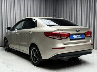 2015 Kia Rio III Рестайлинг, бежевый, 829000 рублей, вид 5
