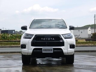 2023 Toyota Hilux VIII Рестайлинг 2, белый, 4680000 рублей, вид 1