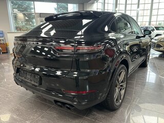 2023 Porsche Cayenne Coupé III, чёрный, 12900000 рублей, вид 4