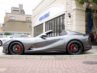 2022 Ferrari 812 GTS, серый, 44400000 рублей, вид 3