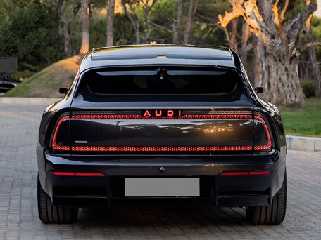 2025 Audi E5 83 kWh, чёрный, 9180000 рублей, вид 3