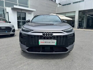 2026 Audi Q6L e-tron, серебристый, 6110000 рублей, вид 2