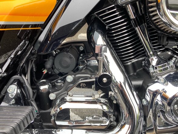 2022 Harley-Davidson Road Glide Limited, жёлтый, 2397000 рублей - вид 9