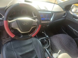 2017 Hyundai Solaris II, белый, 625000 рублей, вид 3