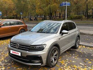 2020 Volkswagen Tiguan II, серый, 3200000 рублей, вид 1