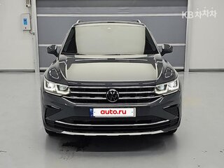 2023 Volkswagen Tiguan II Рестайлинг, серый, 2369017 рублей, вид 2