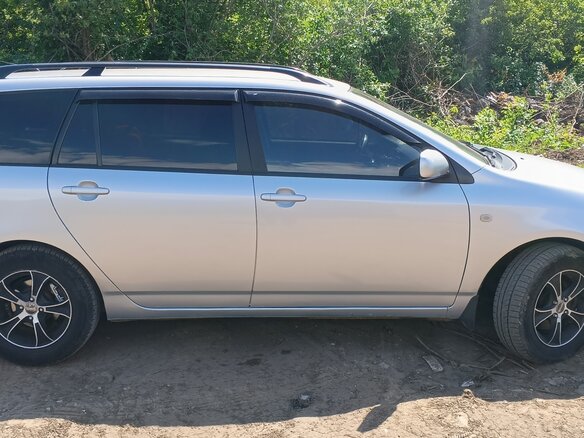 2001 Toyota Corolla IX (E120, E130), серебристый - вид 3