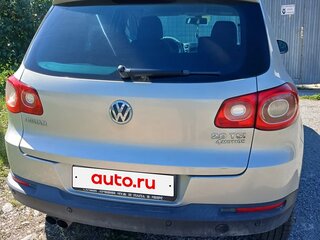 2010 Volkswagen Tiguan I, серебристый, 1040000 рублей, вид 3