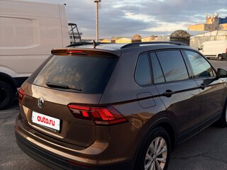 2019 Volkswagen Tiguan II, коричневый, 2320000 рублей, вид 2