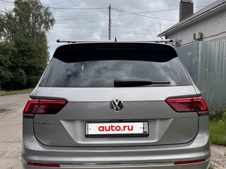 2020 Volkswagen Tiguan II, серый, 3600000 рублей, вид 5