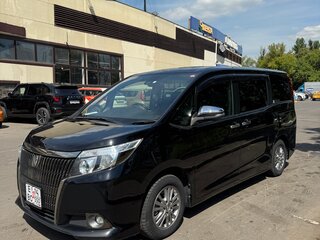 2016 Toyota Esquire I, чёрный, 2100000 рублей, вид 1