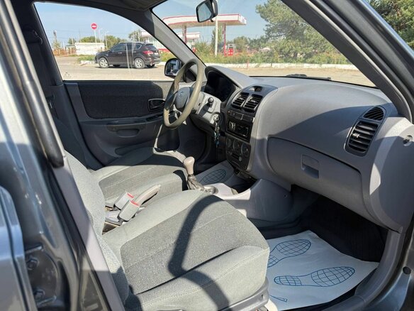 2007 Hyundai Accent ТагАЗ II, серый, 420000 рублей - вид 10