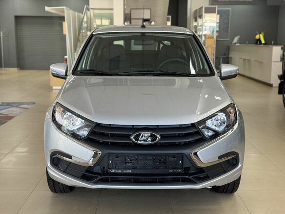 2026 Lada (ВАЗ) Granta I Рестайлинг, серебристый - вид 4