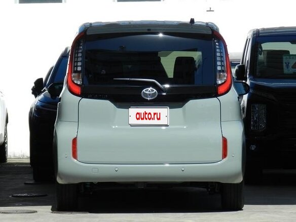 2023 Toyota Sienta III, зелёный, 1440548 рублей - вид 7