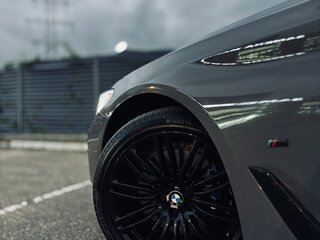 2020 BMW 5 серии 530i xDrive VII (G30/G31/G38) Рестайлинг, серый, 3900000 рублей, вид 4