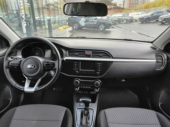 2019 Kia Rio IV, белый, 1399000 рублей - вид 13
