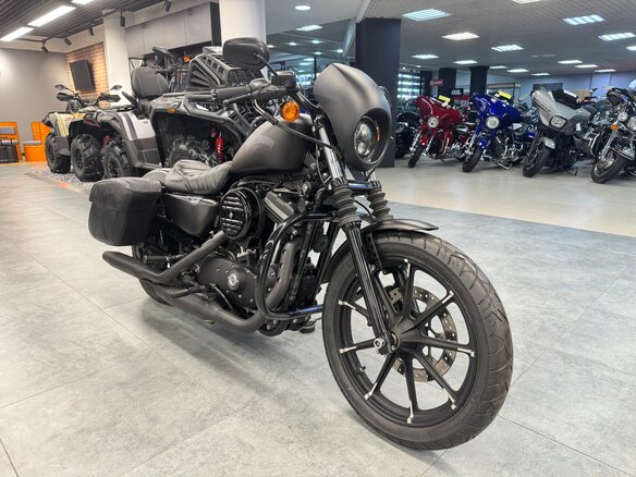 2017 Harley-Davidson Sportster 883, чёрный, 790000 рублей - вид 4