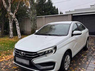 2024 Lada (ВАЗ) Vesta I Рестайлинг (NG), белый, 1550000 рублей, вид 1