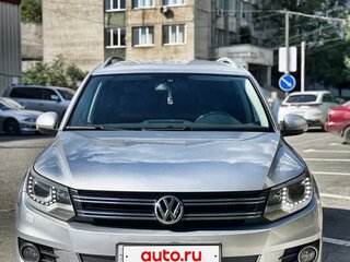 2012 Volkswagen Tiguan I Рестайлинг, серебристый, 1250000 рублей, вид 1