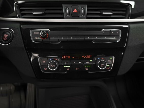 2021 BMW X1 18i sDrive II (F48) Рестайлинг, белый, 2999000 рублей - вид 15