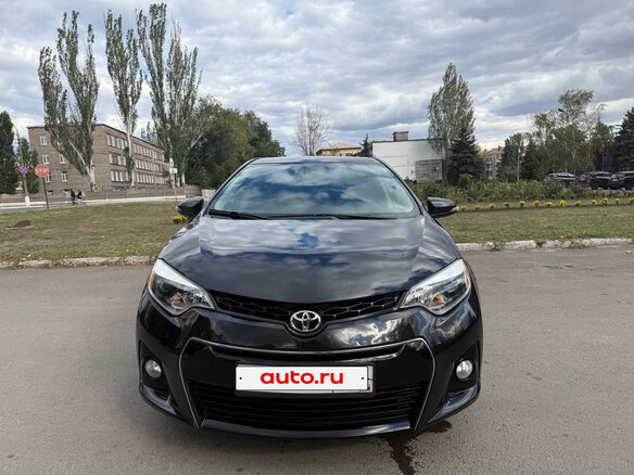 2014 Toyota Corolla XI (E160, E170, E180), чёрный, 1319000 рублей - вид 2