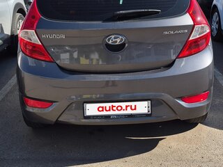 2013 Hyundai Solaris I, серый, 750000 рублей, вид 2