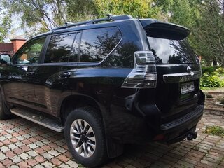 2017 Toyota Land Cruiser Prado 150 Series Рестайлинг 1, чёрный, 4200000 рублей, вид 4