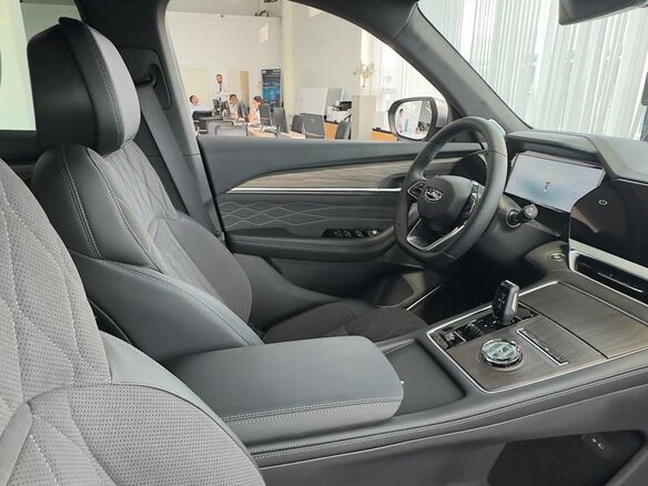 2025 Geely Monjaro I, серебристый, 4899990 рублей - вид 15