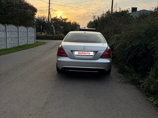 2006 Mercedes-Benz S-Класс 320 V (W221), серебристый, 1580000 рублей, вид 2