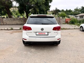 2012 Volkswagen Touareg II, белый, 2690000 рублей, вид 5