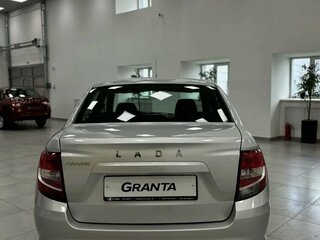 2026 Lada (ВАЗ) Granta I Рестайлинг, серебристый, 1083000 рублей, вид 5
