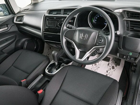 2019 Honda Fit III Рестайлинг, серый, 1339000 рублей - вид 7
